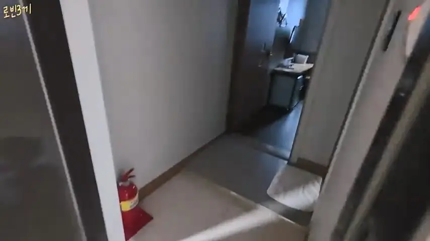 울릉도 시작부터 돈폭탄. 첫날만 80만원 탕진 [잔액 4,257,800].mp4_20260825_092735.904.jpg