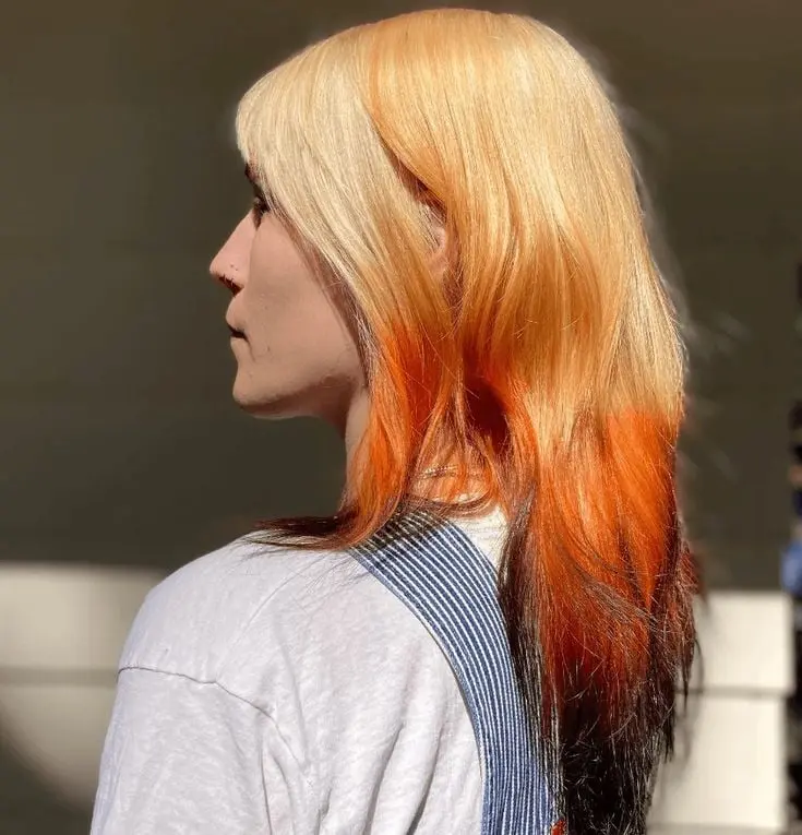 ggeal-summer-37304-03.카메라를 보고 있는 여자.jpg