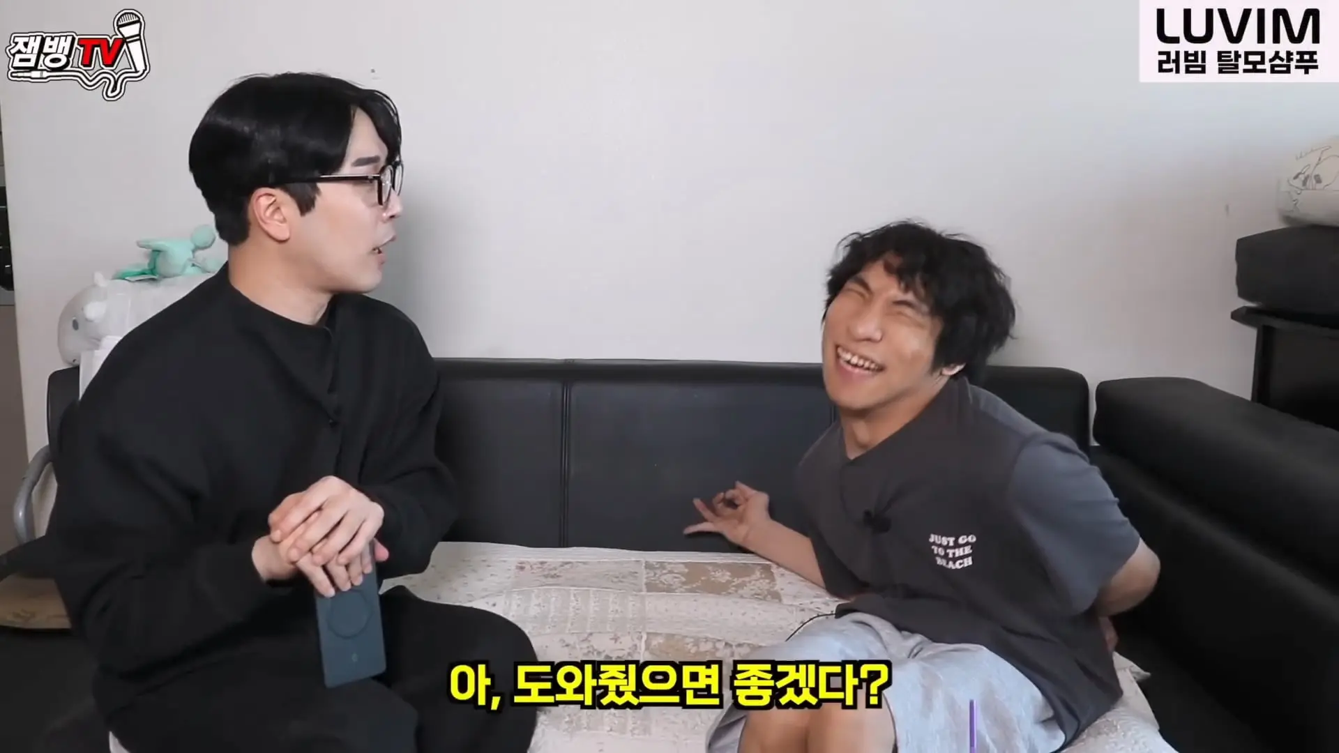 보고도 믿기 힘든 뇌성마비 장애인의 진짜 현실 만능발.mp4_20260829_135511.742.jpg