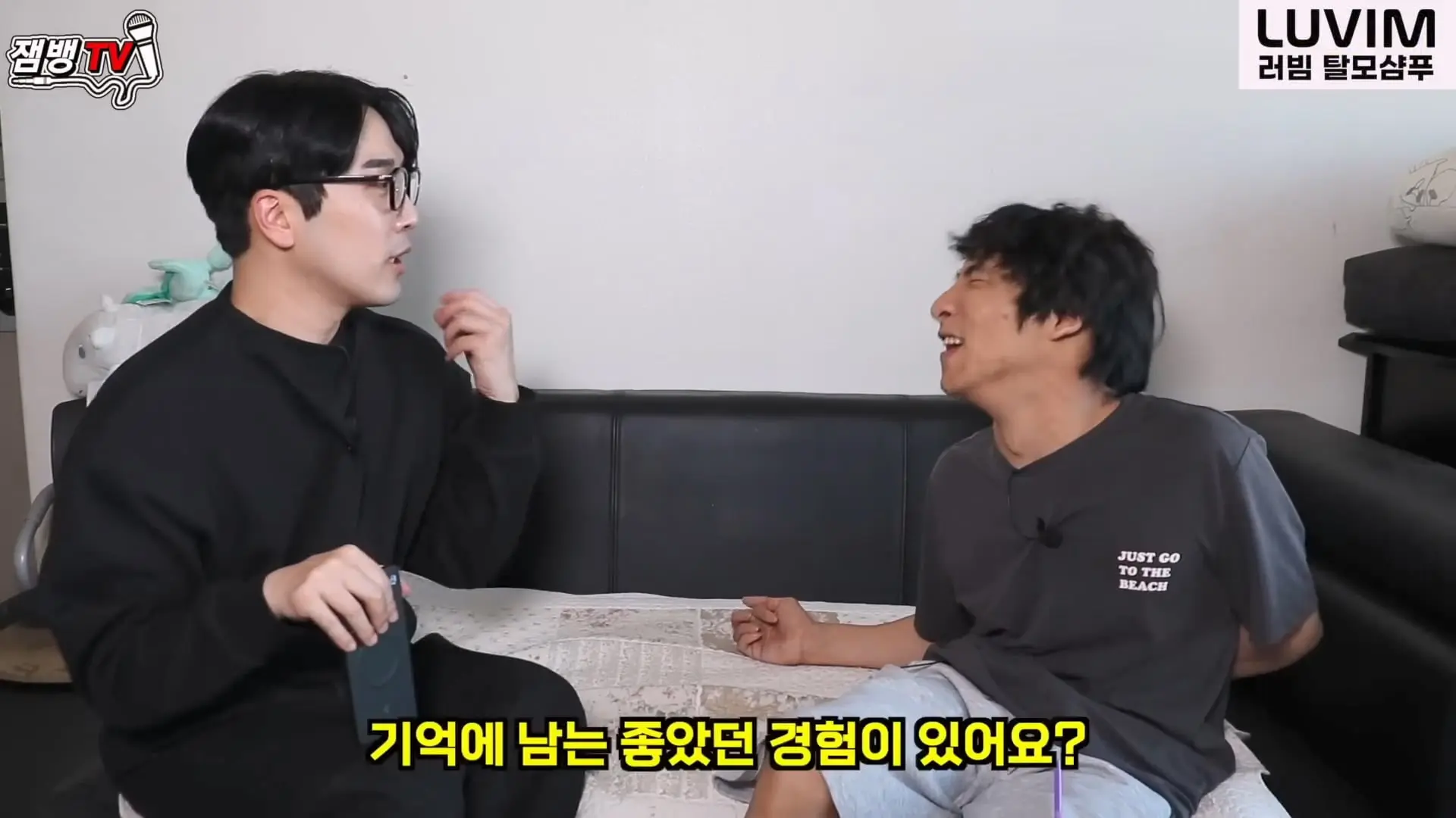 보고도 믿기 힘든 뇌성마비 장애인의 진짜 현실 만능발.mp4_20260829_135624.269.jpg