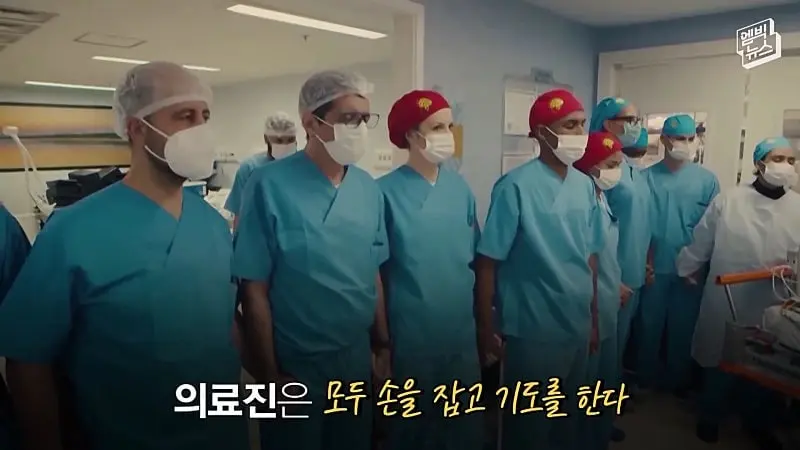 33시간 수술 끝에 얼굴 본 쌍둥이.jpg