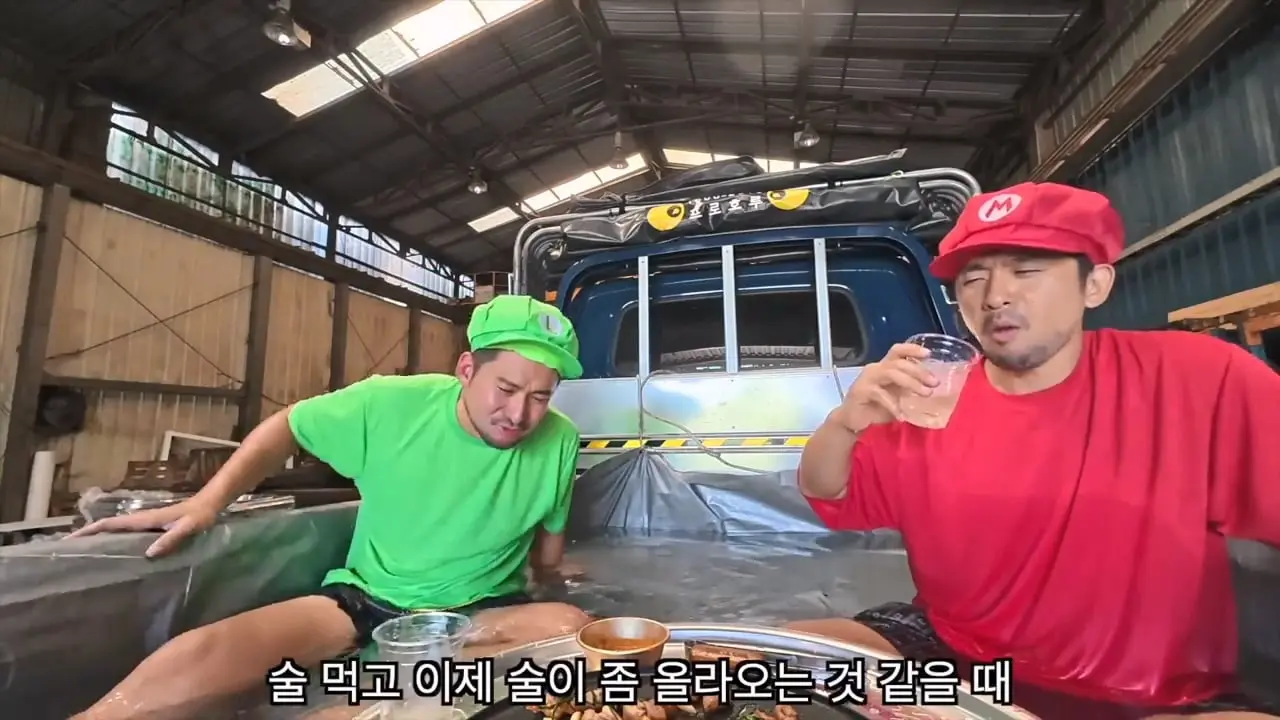쉬는 날, 신입사원이 공장으로 출근하는 이유.mp4_20260901_092947.161.jpg