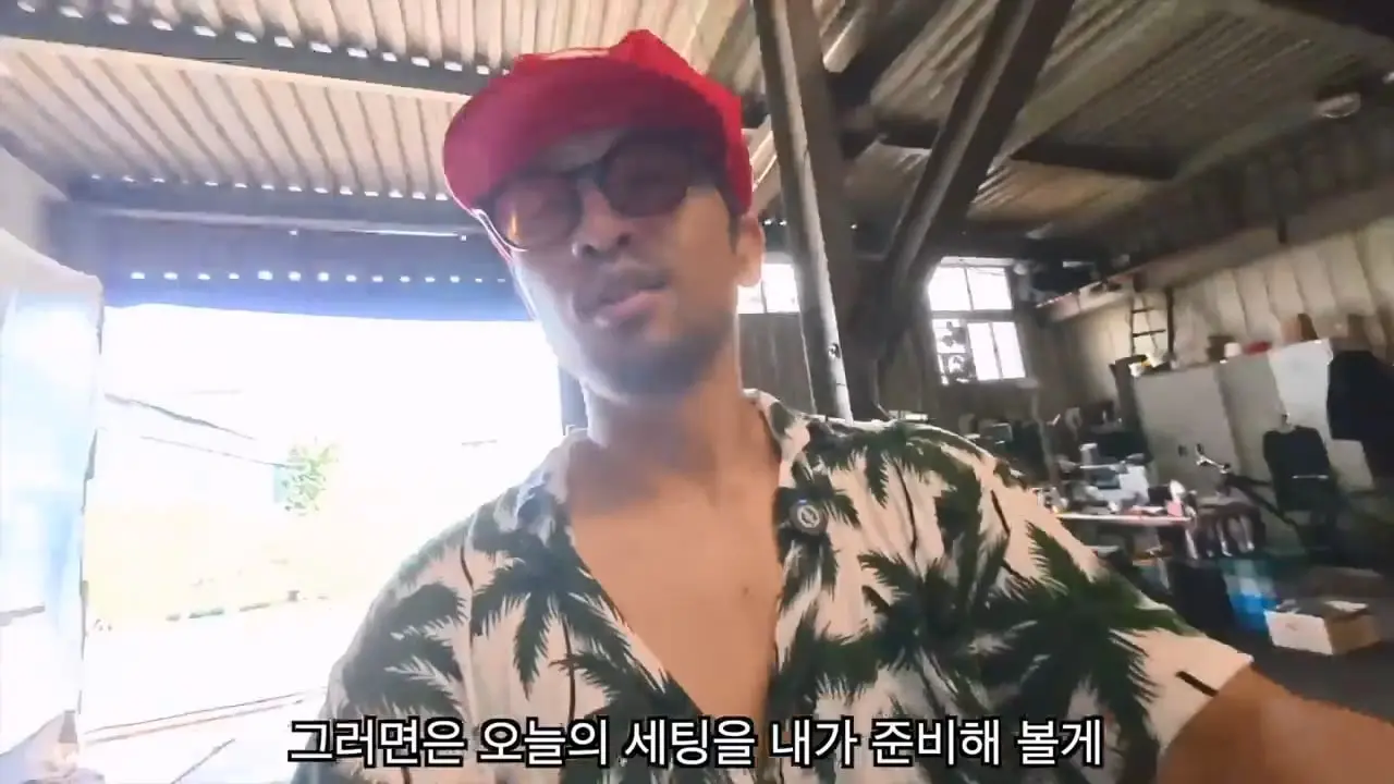 쉬는 날, 신입사원이 공장으로 출근하는 이유.mp4_20260901_092704.844.jpg