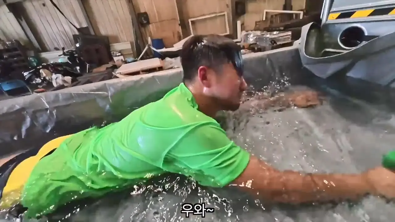 쉬는 날, 신입사원이 공장으로 출근하는 이유.mp4_20260901_092956.442.jpg
