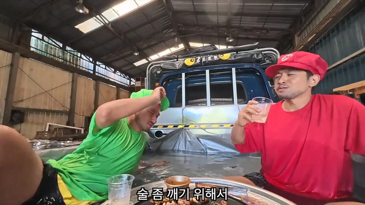 쉬는 날, 신입사원이 공장으로 출근하는 이유.mp4_20260901_092949.305.jpg