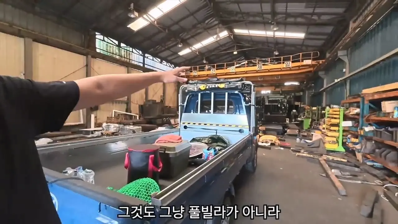 쉬는 날, 신입사원이 공장으로 출근하는 이유.mp4_20260901_092637.922.jpg