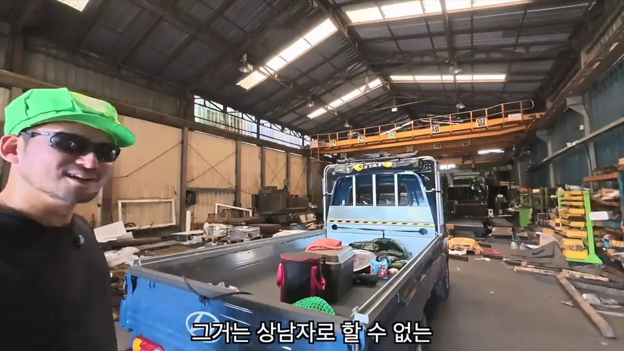 쉬는 날, 신입사원이 공장으로 출근하는 이유.mp4_20260901_092650.554.jpg