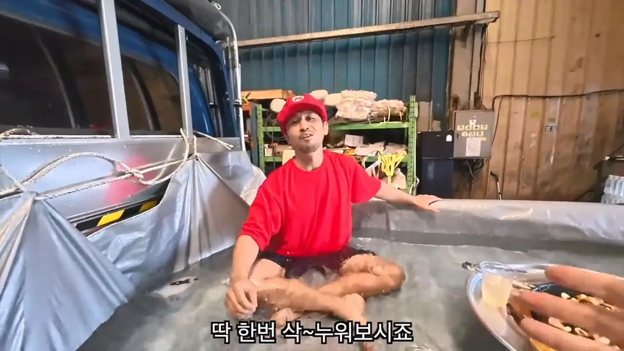 쉬는 날, 신입사원이 공장으로 출근하는 이유.mp4_20260901_092835.450.jpg
