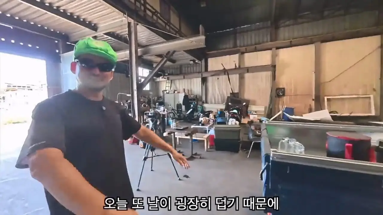 쉬는 날, 신입사원이 공장으로 출근하는 이유.mp4_20260901_092628.802.jpg