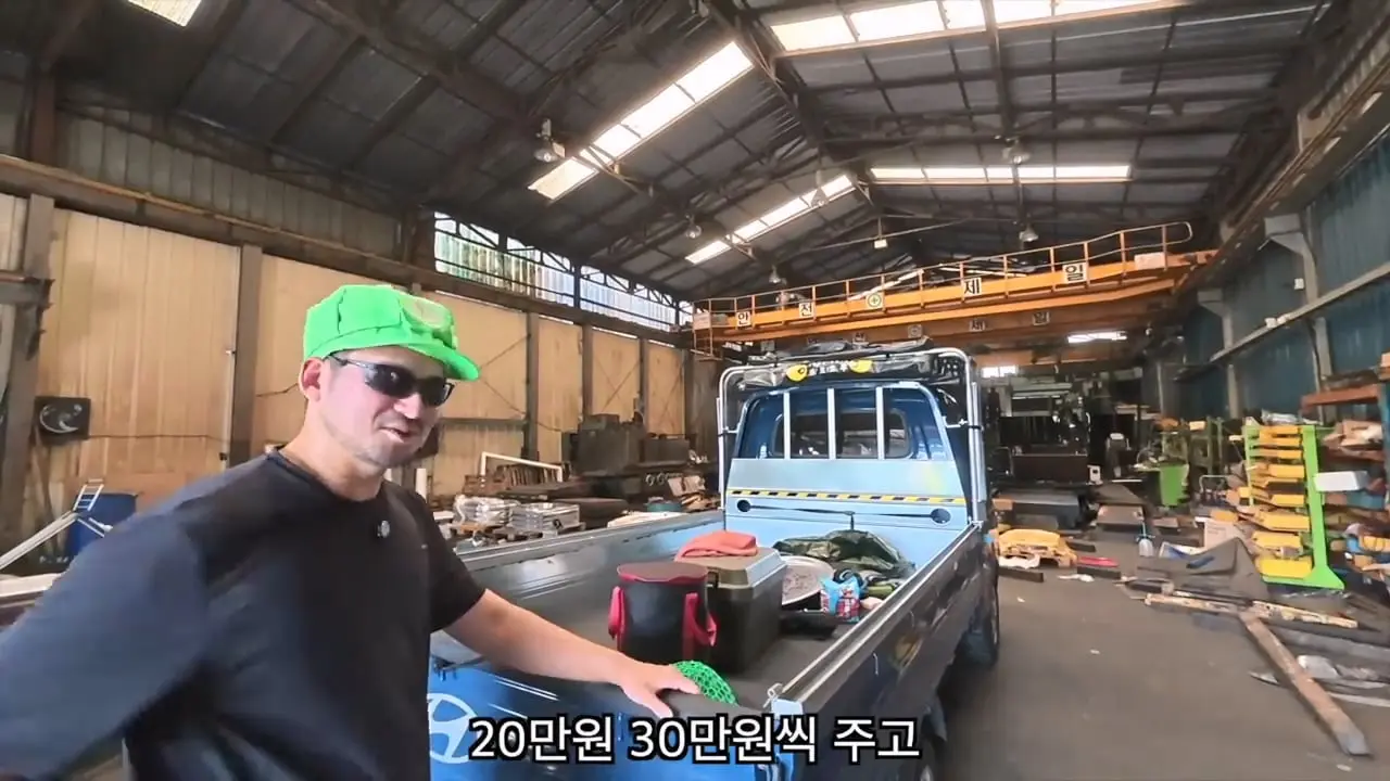 쉬는 날, 신입사원이 공장으로 출근하는 이유.mp4_20260901_092646.210.jpg