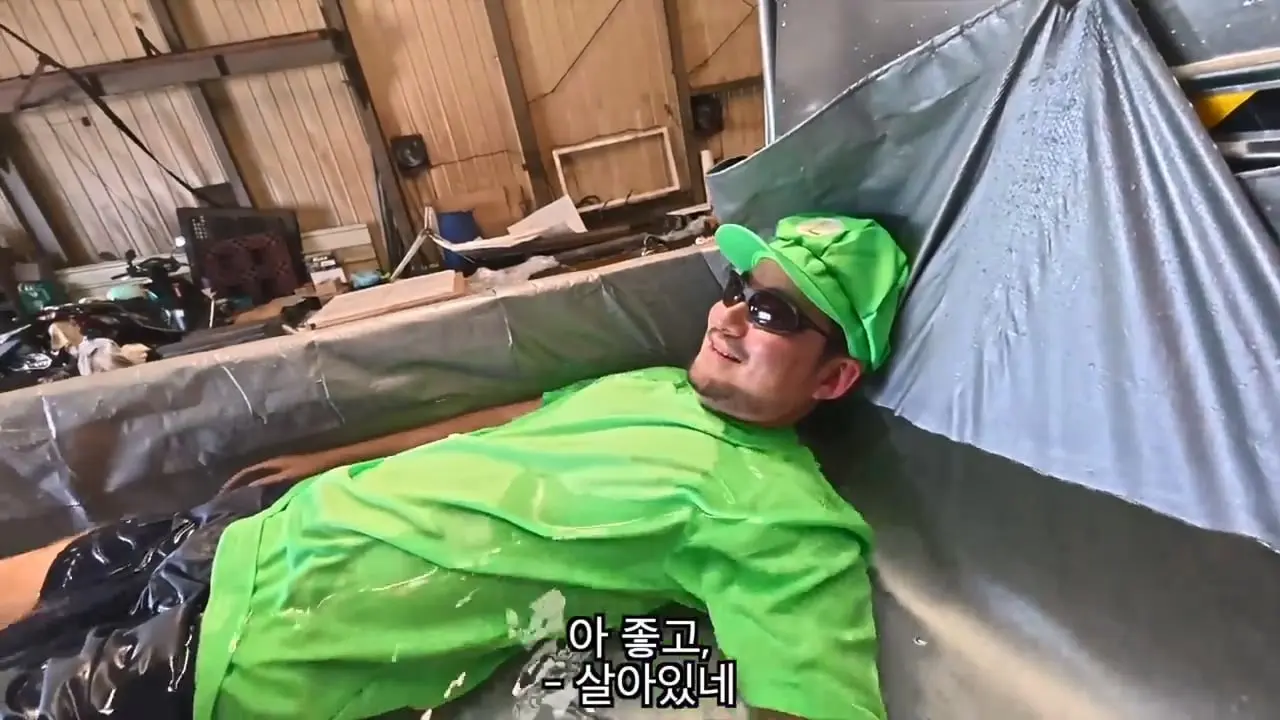 쉬는 날, 신입사원이 공장으로 출근하는 이유.mp4_20260901_092906.626.jpg