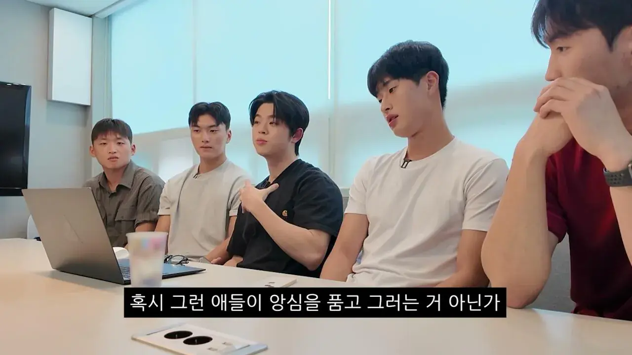 I will clear up the misunderstandings myself.mp4_20260905_144245.200.jpg 해병대 기수열외 훈련열외 댓글 해명하는 MC그리.jpg