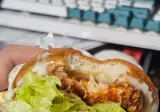 맘스터치 휠렛버거(닭가슴살 버거)