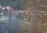 불꽃놀이 조금이라도 더 잘 보려고 안전지대 침범