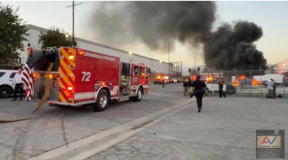 TV News Helicopter Crashes While Covering Deadly Los Angeles Bus CrashLOS ANGELES — A televisio.heic (2).jpg