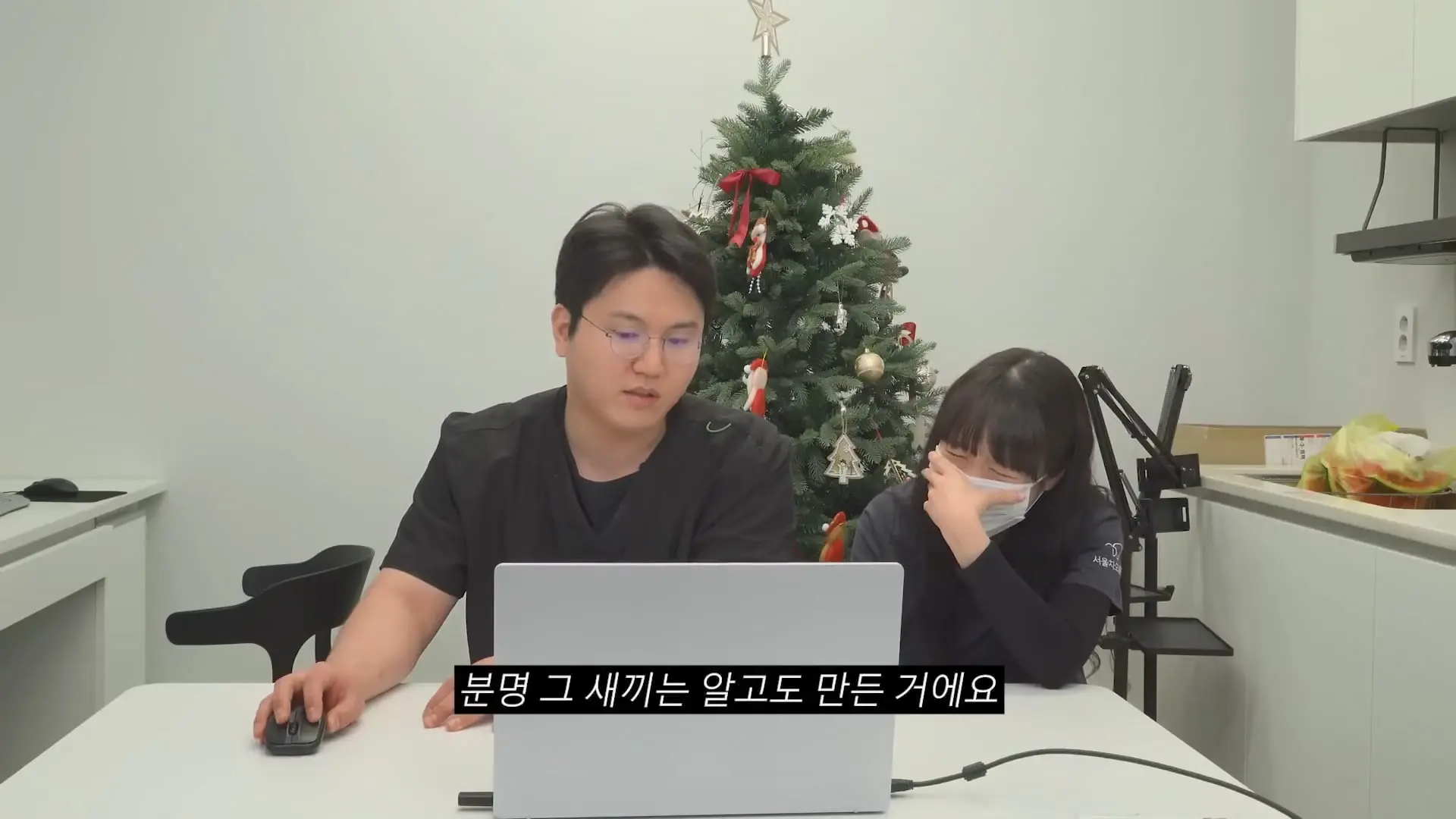 치과의사 이장호가 개 빡칠때 (짜증나는 상황 월드컵).mp4_20260919_110219.481.jpg