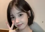 단발이 어울리는 오늘자 무대인사 아이유