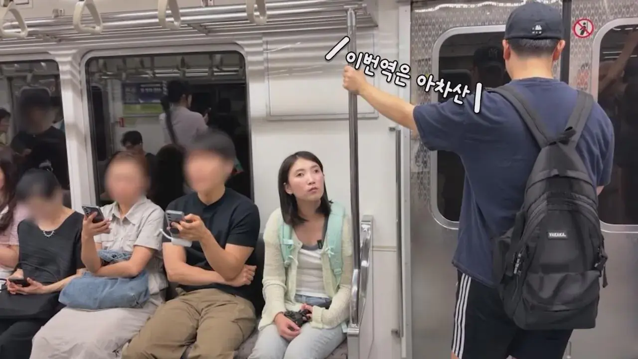 동생들에게 떡볶이 사주려 직접 사러간 시각장애인