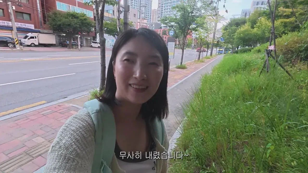 동생들에게 떡볶이 사주려 직접 사러간 시각장애인