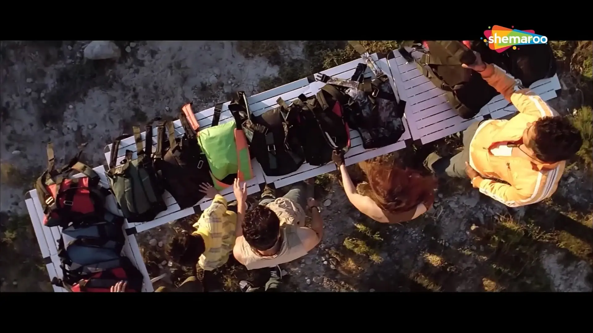Luck [2009] Sanjay Dutt _ Imran Khan _ Shruti Haasan _ Mithun Chakraborty _ Hindi Action Movie.mp4_20240915_020817.731.jpg
