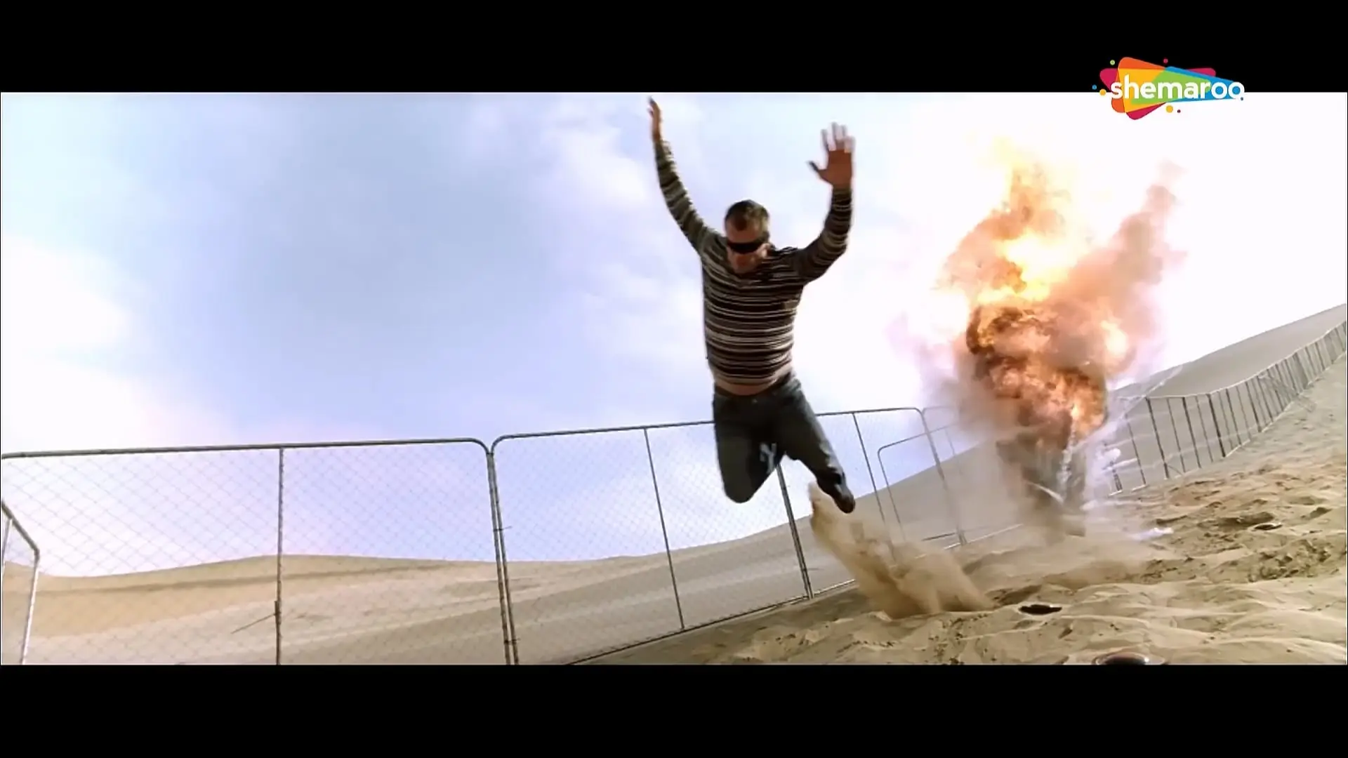 Luck [2009] Sanjay Dutt _ Imran Khan _ Shruti Haasan _ Mithun Chakraborty _ Hindi Action Movie.mp4_20240915_021244.379.jpg