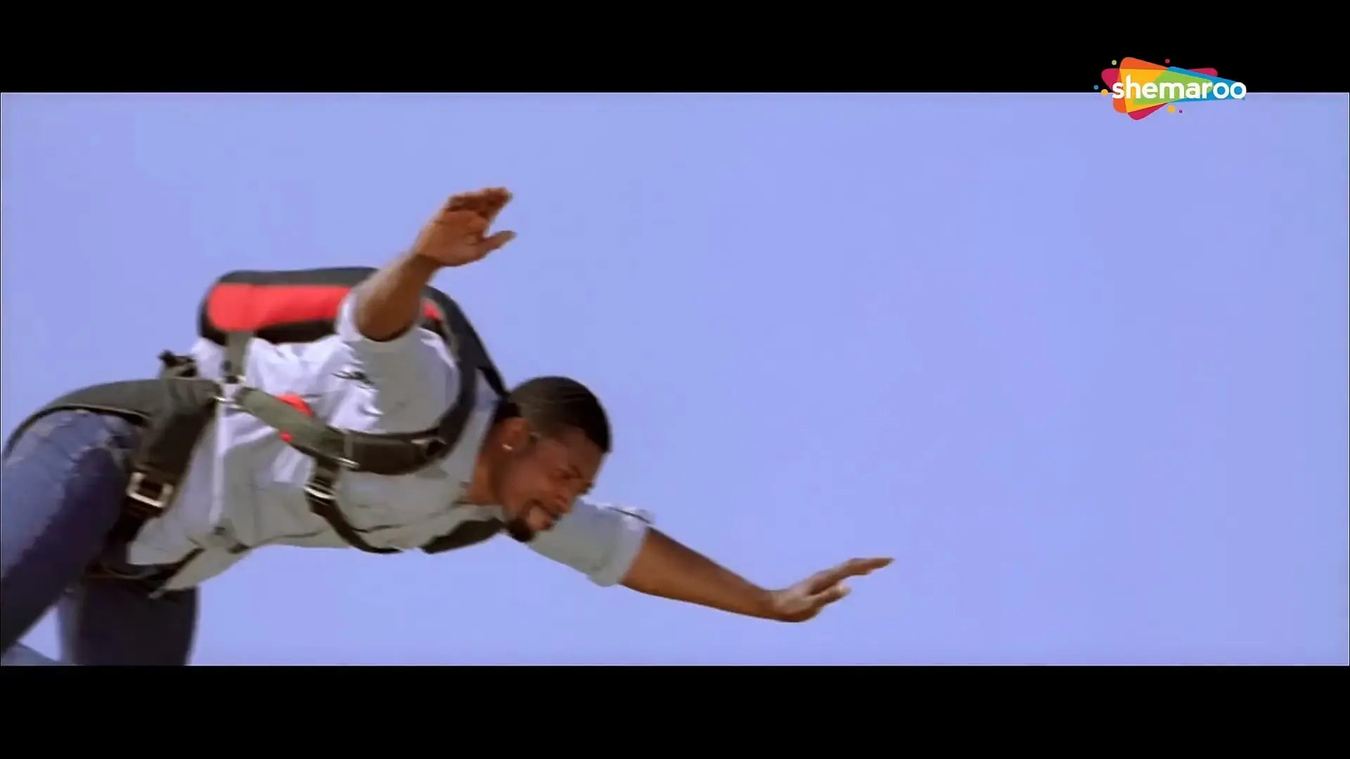 Luck [2009] Sanjay Dutt _ Imran Khan _ Shruti Haasan _ Mithun Chakraborty _ Hindi Action Movie.mp4_20240915_020829.091.jpg
