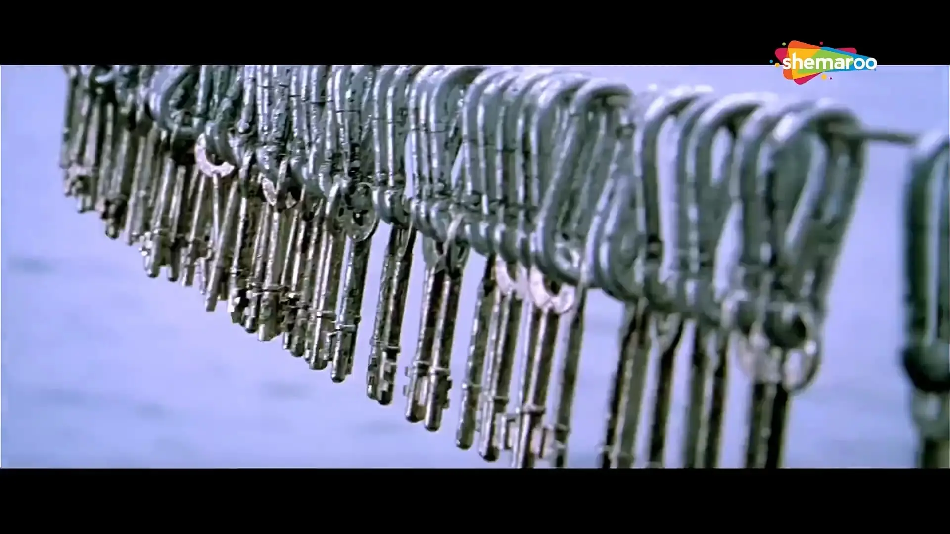 Luck [2009] Sanjay Dutt _ Imran Khan _ Shruti Haasan _ Mithun Chakraborty _ Hindi Action Movie.mp4_20240915_021035.675.jpg