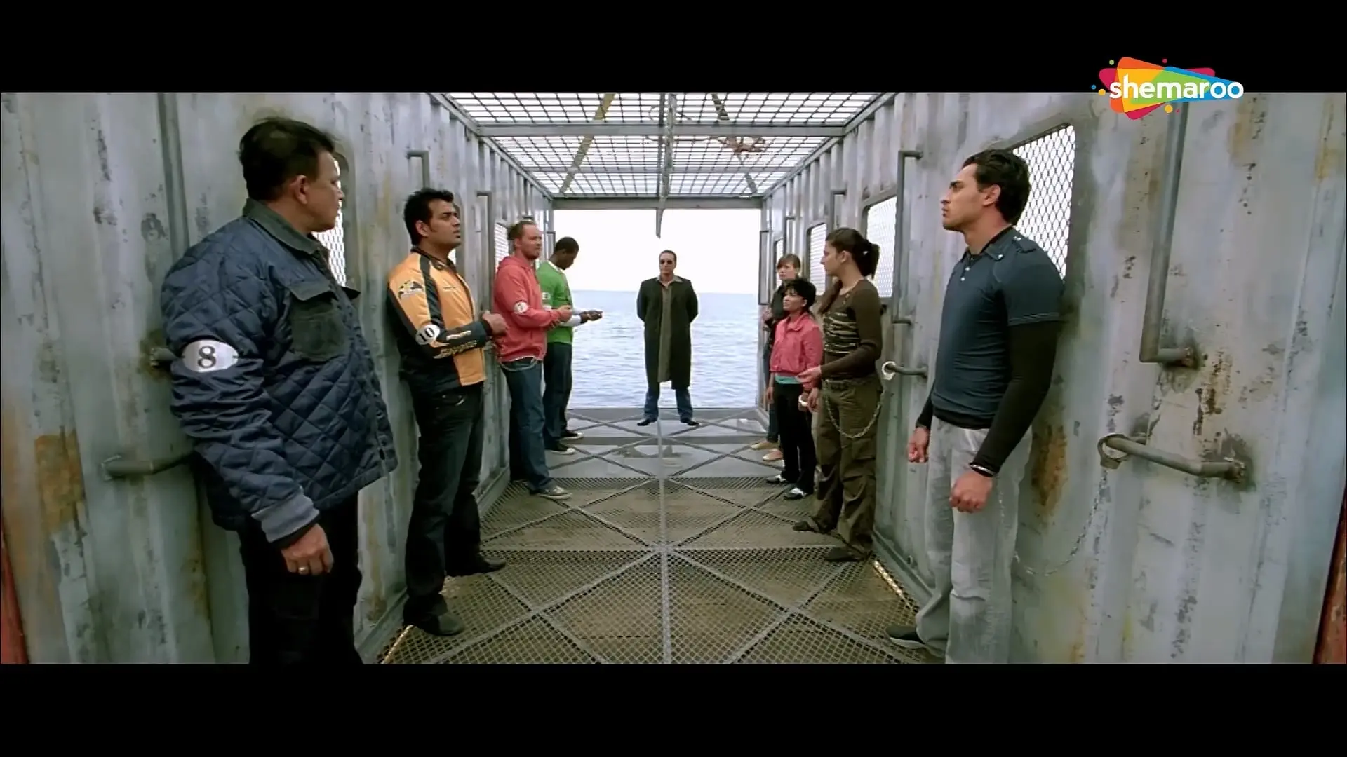 Luck [2009] Sanjay Dutt _ Imran Khan _ Shruti Haasan _ Mithun Chakraborty _ Hindi Action Movie.mp4_20240915_021020.251.jpg