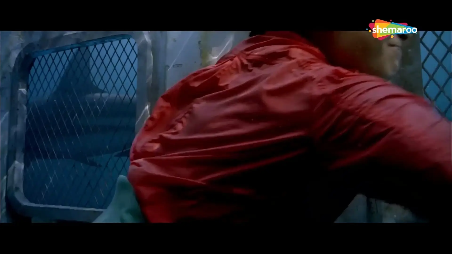 Luck [2009] Sanjay Dutt _ Imran Khan _ Shruti Haasan _ Mithun Chakraborty _ Hindi Action Movie.mp4_20240915_021115.153.jpg