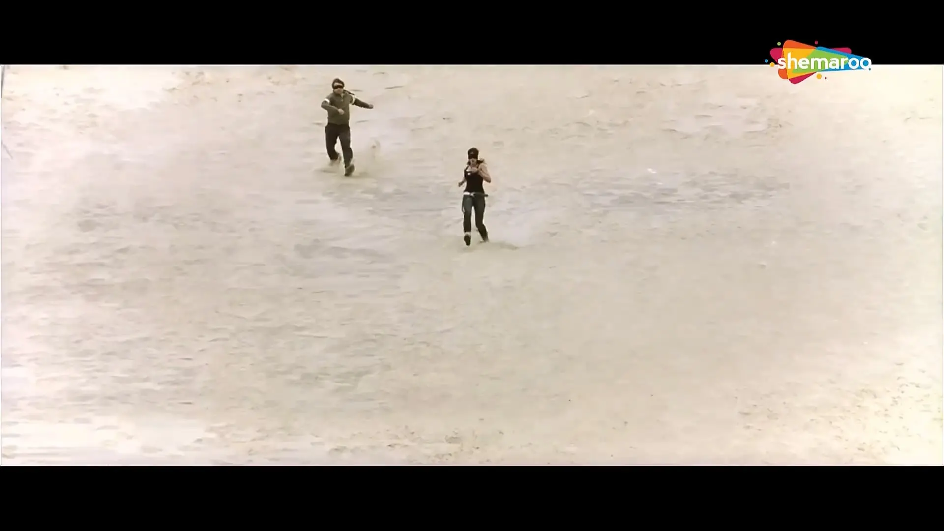 Luck [2009] Sanjay Dutt _ Imran Khan _ Shruti Haasan _ Mithun Chakraborty _ Hindi Action Movie.mp4_20240915_021235.988.jpg