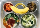 급식시절 호불호가 많이 갈렸던 비빔밥.jpg