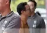 손흥민 훈련장 인터뷰 사진과 한 기자