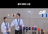 귀여움) 귀국 인터뷰하는 체조 금메달 선수들.mp4