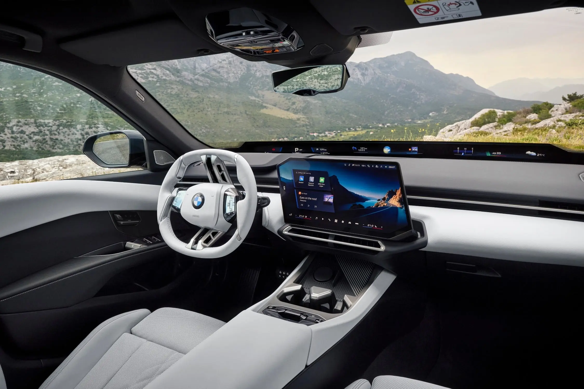 P90657778_lowRes_der-neue-bmw-320-int.jpg