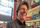 톰 크루즈한테 얼굴에 잘생김 묻었어요 해봄.gif