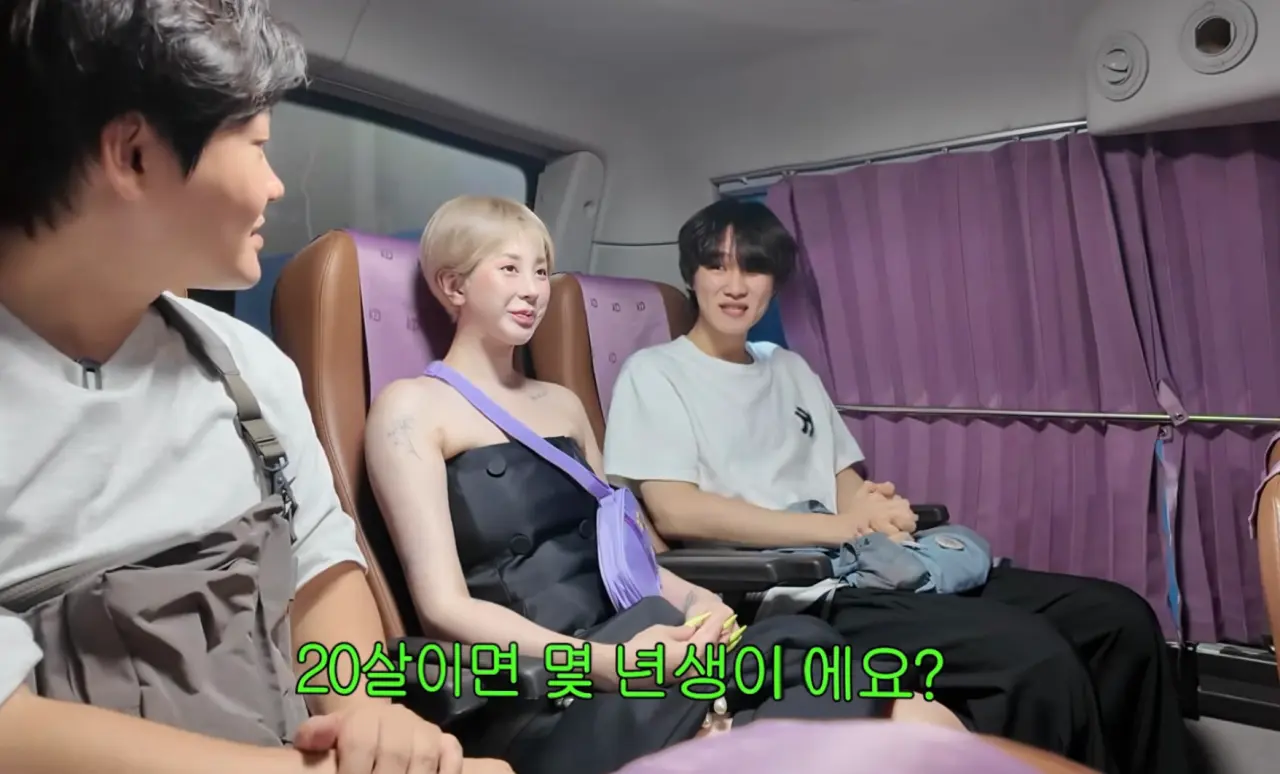 IMG_3882.png 오랜만에 행사 나왔다가 계속 현타오는 서인영 근황ㅋㅋ.JPG