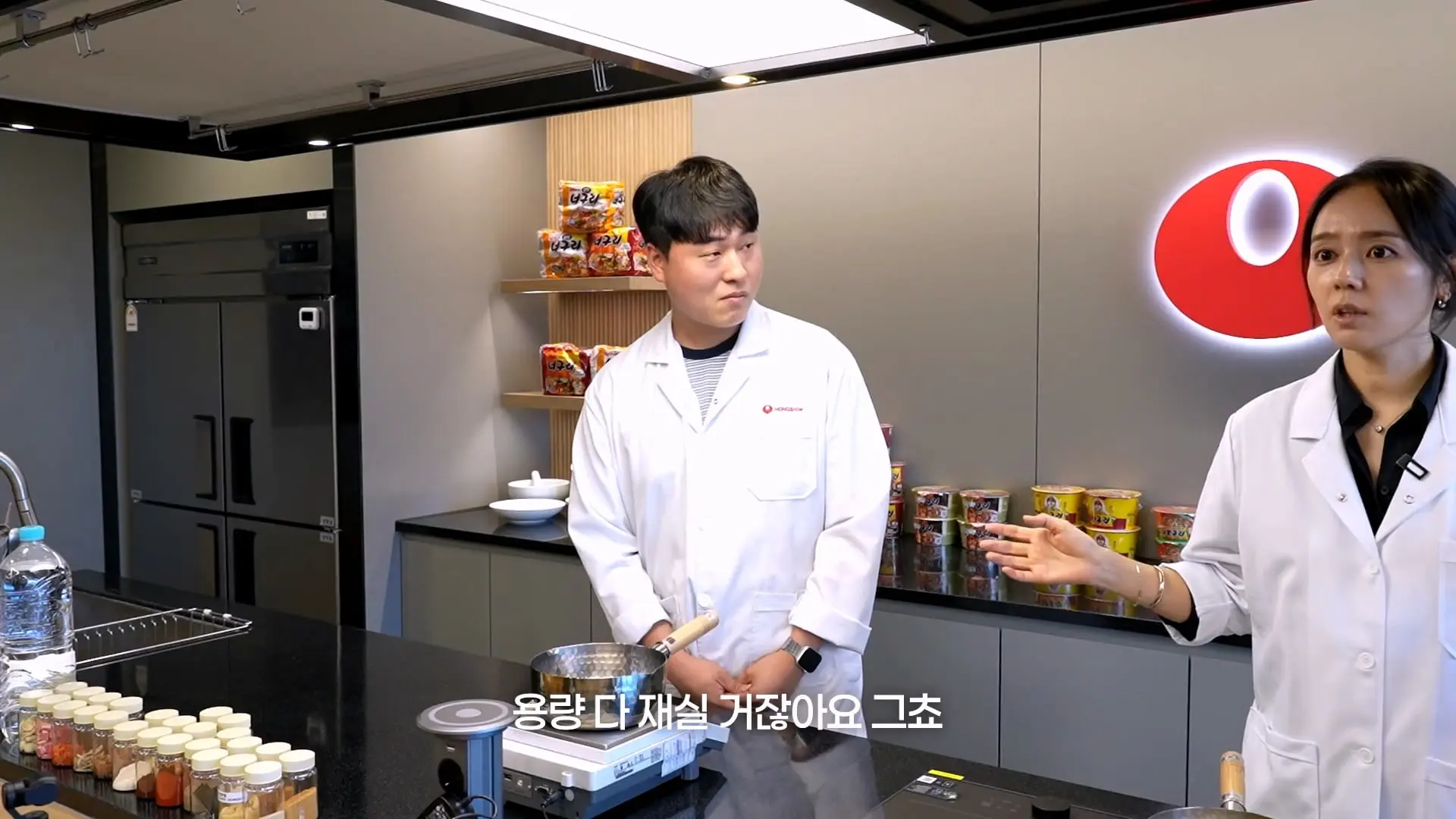 농심 연구원한테 라면 맛있게 끓이는 비법 전수받으러 간 한가인 (평생 써먹음)_20261005_195622.429.jpg