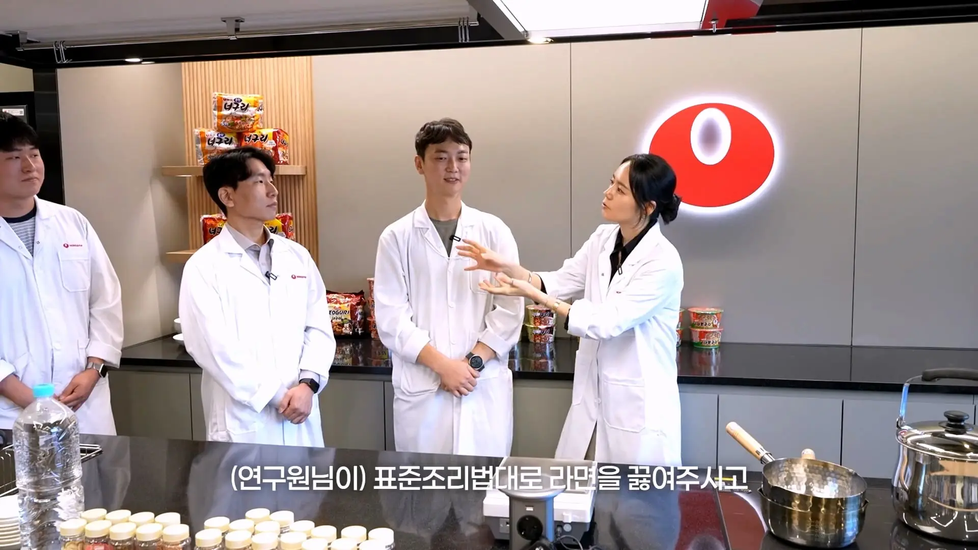 농심 연구원한테 라면 맛있게 끓이는 비법 전수받으러 간 한가인 (평생 써먹음)_20261005_195525.229.jpg