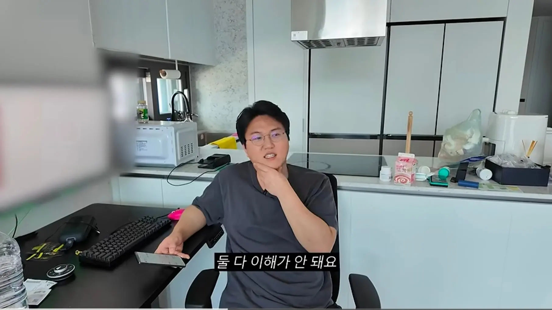 Screenshot_20261005_230229_YouTube.jpg