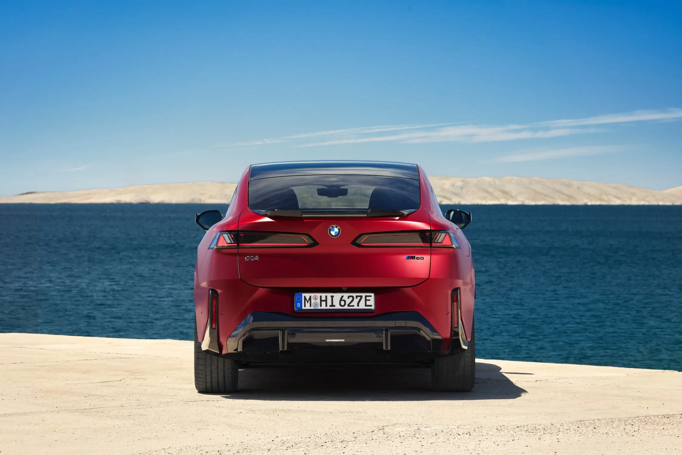 P90655776_lowRes_bmw-ix4-m60-xdrive-s.jpg