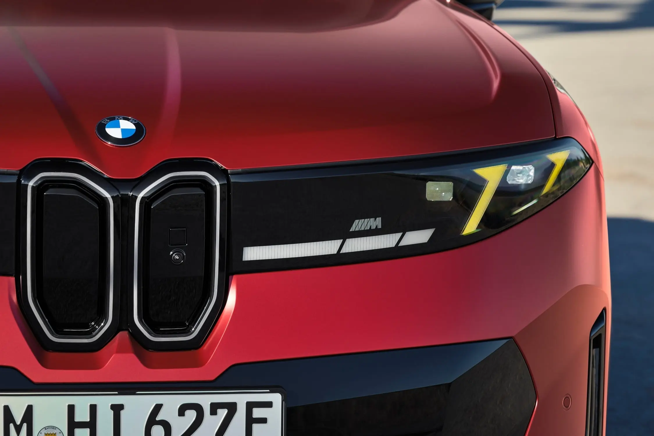 P90655806_lowRes_bmw-ix4-m60-xdrive-i.jpg