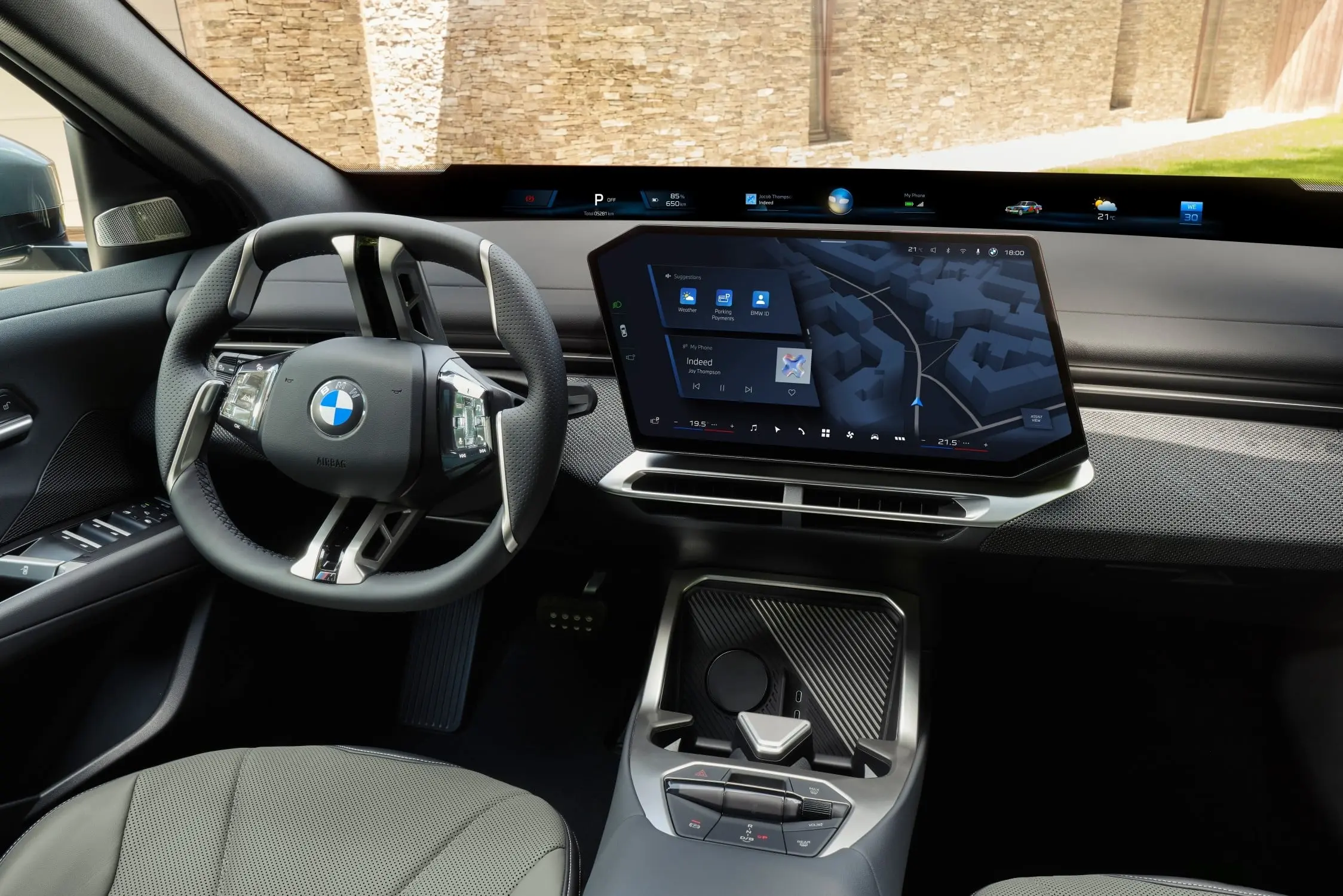 P90655827_lowRes_bmw-ix4-50-xdrive-in.jpg