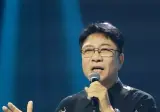 이수만, 오늘자 아이돌 런칭행사 발표 사진