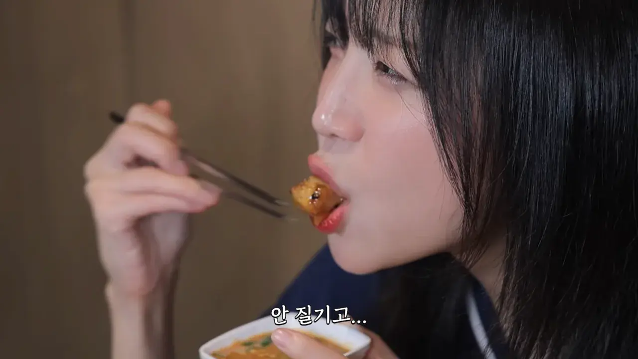 너무 맛있어서 재방문 후 곱창 22인분 먹었더니..🤣 5-48 screenshot.png 쯔양이 인정한 곱창 잘 굽는 여배우 ㅋㅋㅋ