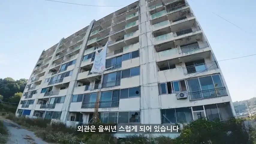 사람과 귀신이 함께 산다 36번 국도 옆 미스터리 아파트의 정체.mp4_20261014_105607.015.jpg