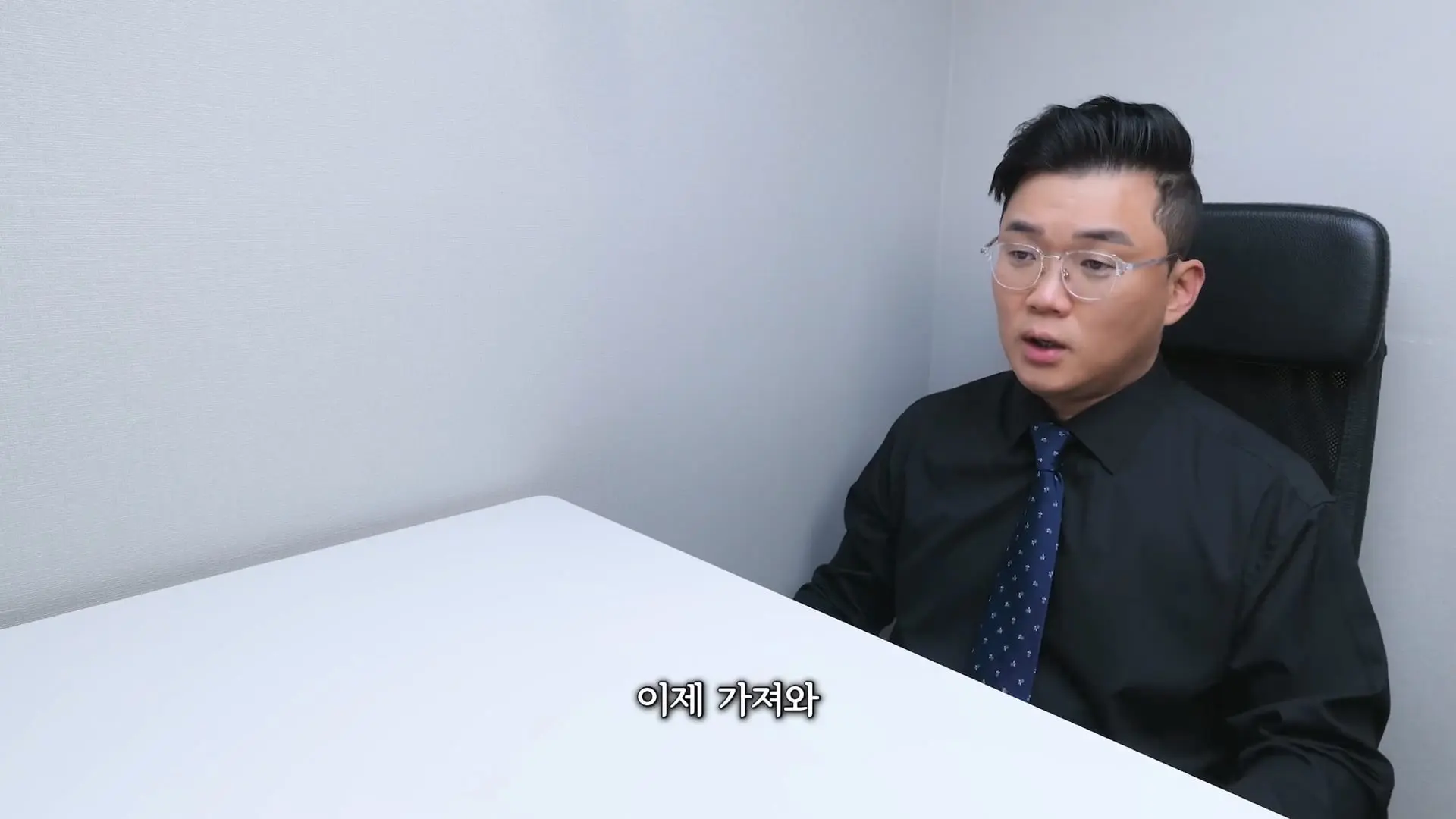 레전드 캪틴큐 진짜 이틀뒤에 일어나나 캡틴큐.mp4_20261015_111504.129.jpg