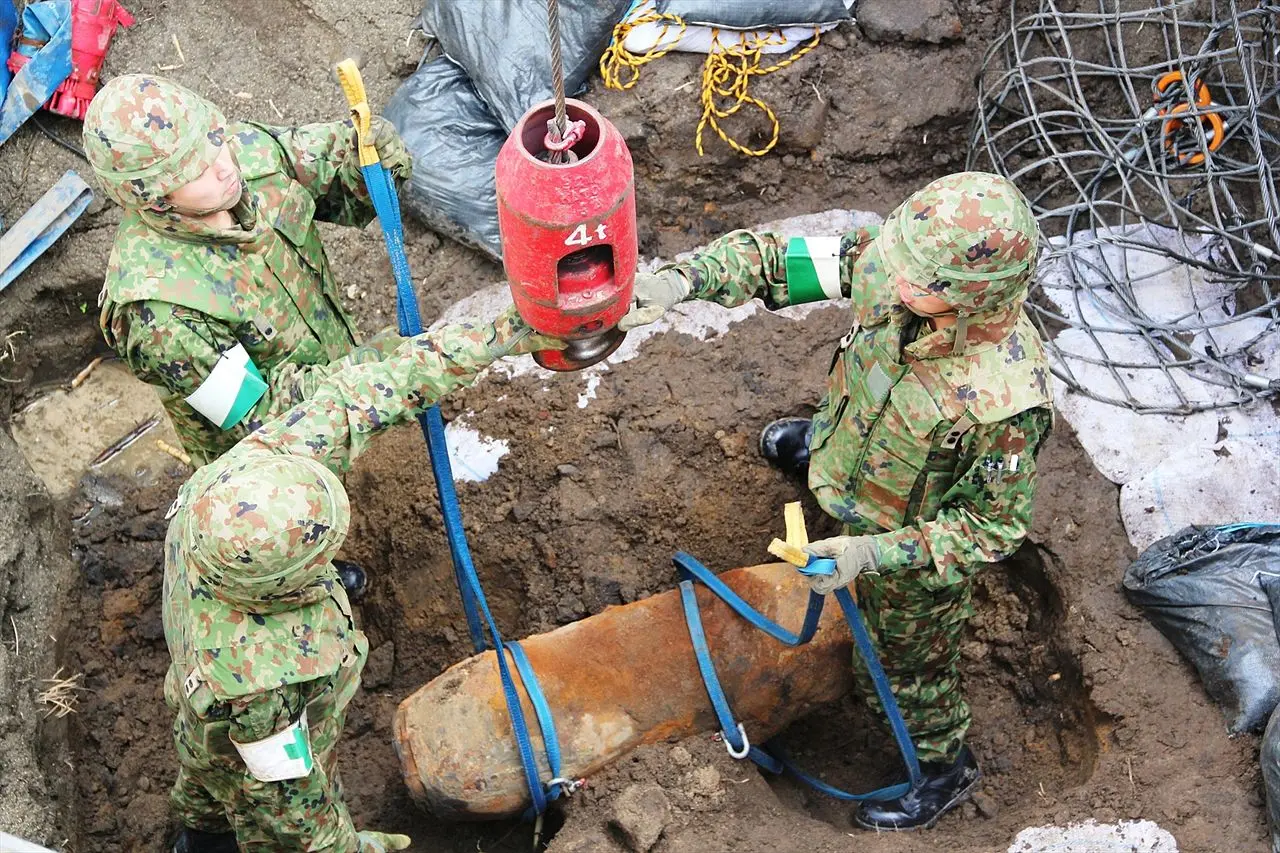 1280px-Bomb_disposal_in_Sendai_Airport.jpg