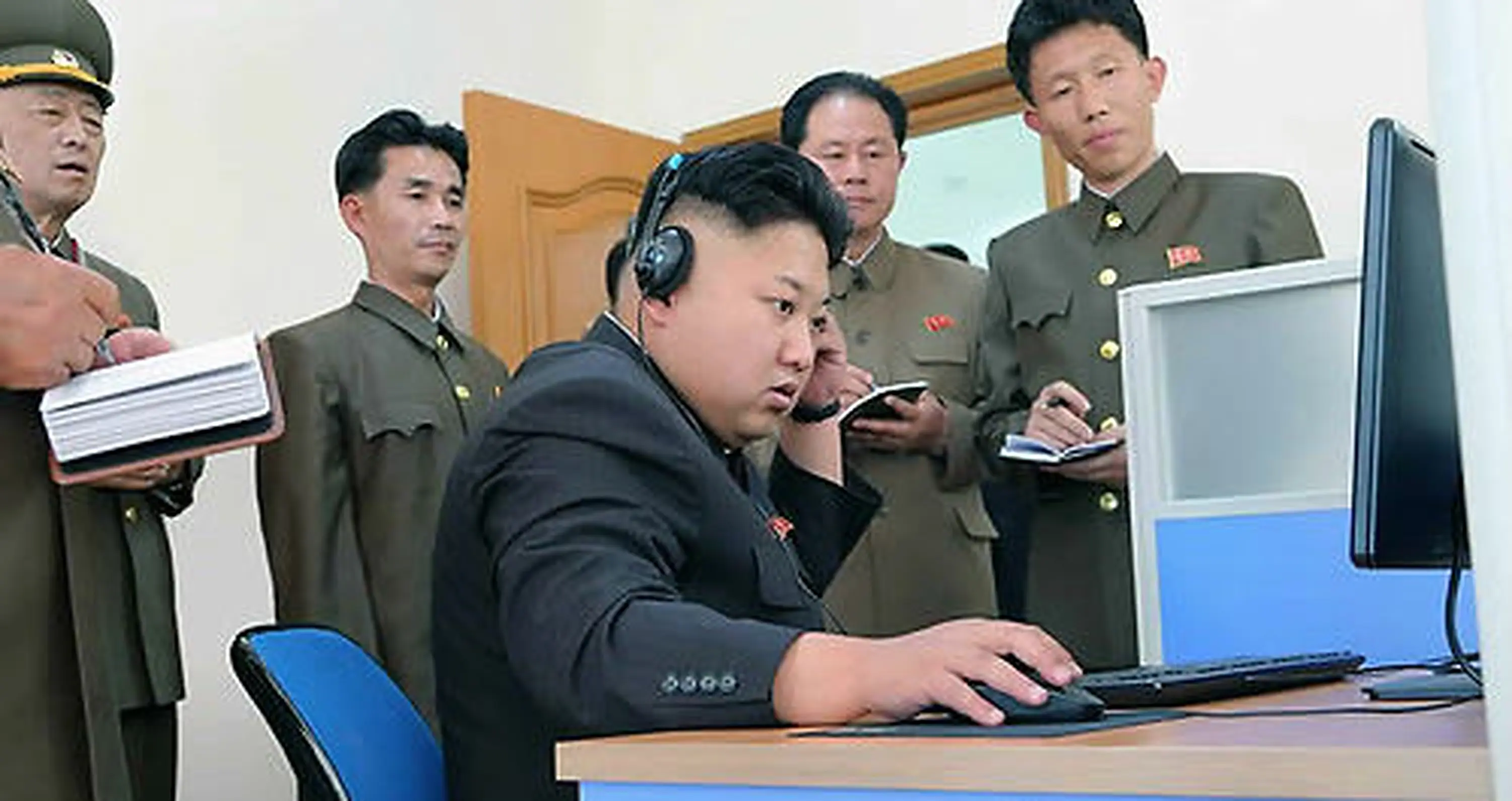 kim_computer_upscaled_6x.png