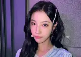 전완근 힘 장난 아닌 것 같은 여돌..gif