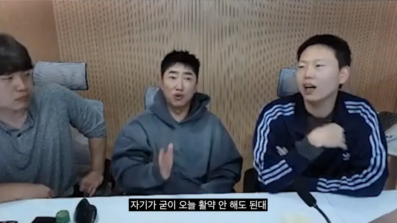 홍진호_ 오현민_ 유리사_ 장동민이 뽑은 최고의 상대 월드컵 19-31 screenshot.png 장동민이 말하는 홍진호가 최근 서바이벌에서 아쉬운 모습을 보였던 이유
